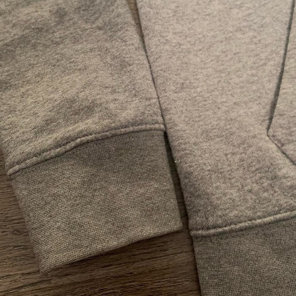 grey jordan sweater - Picture 3 of 7